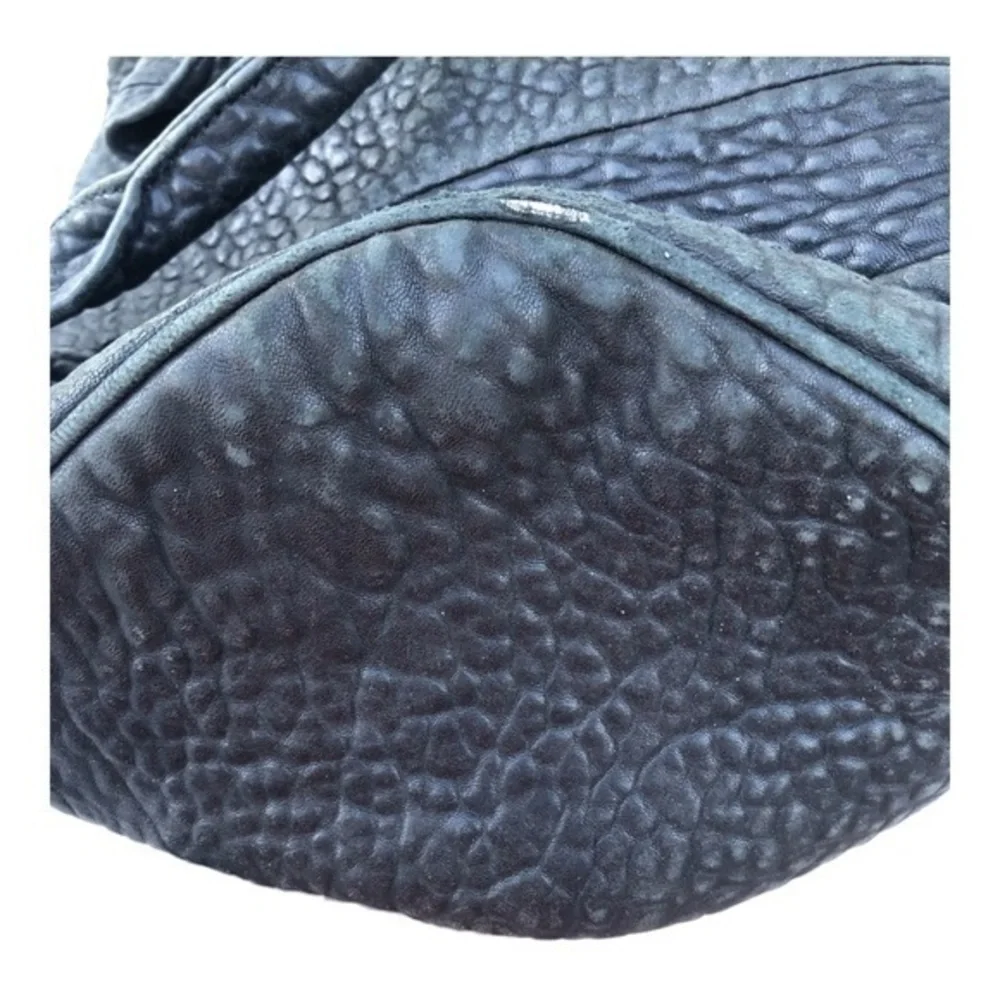 Authentic Alexander Wang Rocco Duffle Bag Black EUC Celebrity Favorite - Picture 11 of 16